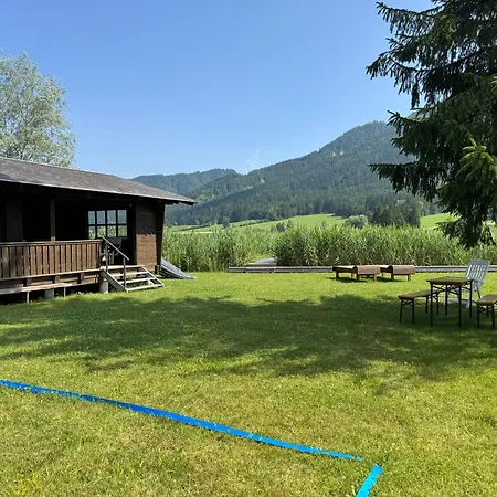 Christine Am Apartman Weissensee