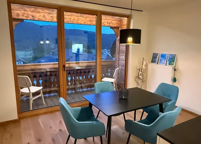 Christine Am 魏森湖